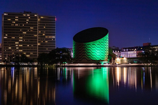 3h walking tour, small group max 10 people Copenhagen - How much value you get for $50.79