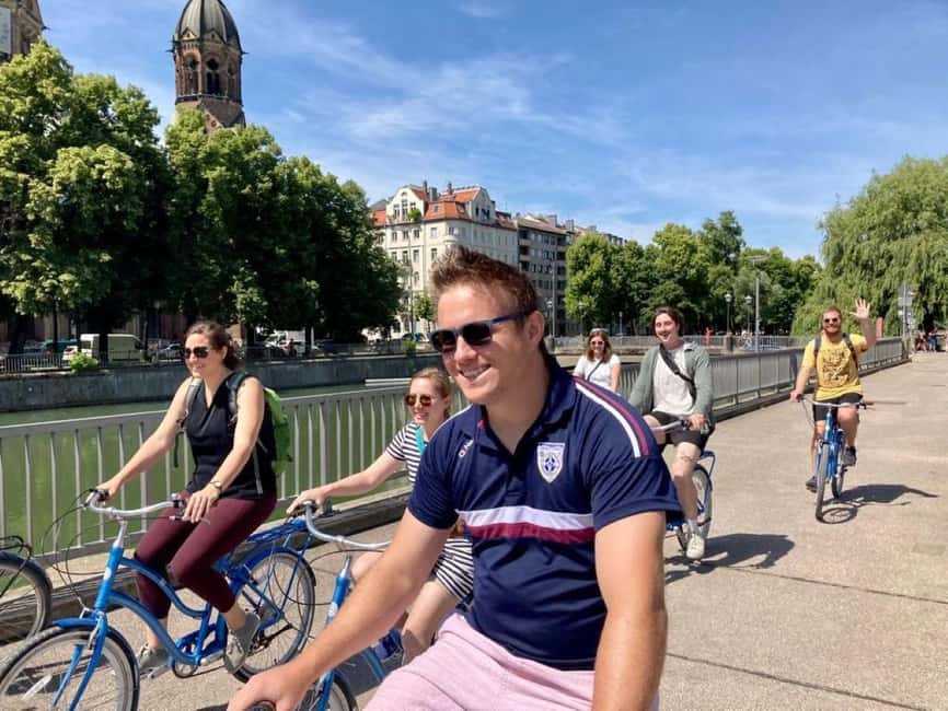 Copenhagen: 1.5-Hour City Highlights Bike Tour - Amalienborg: royal residence views without the all-day commitment