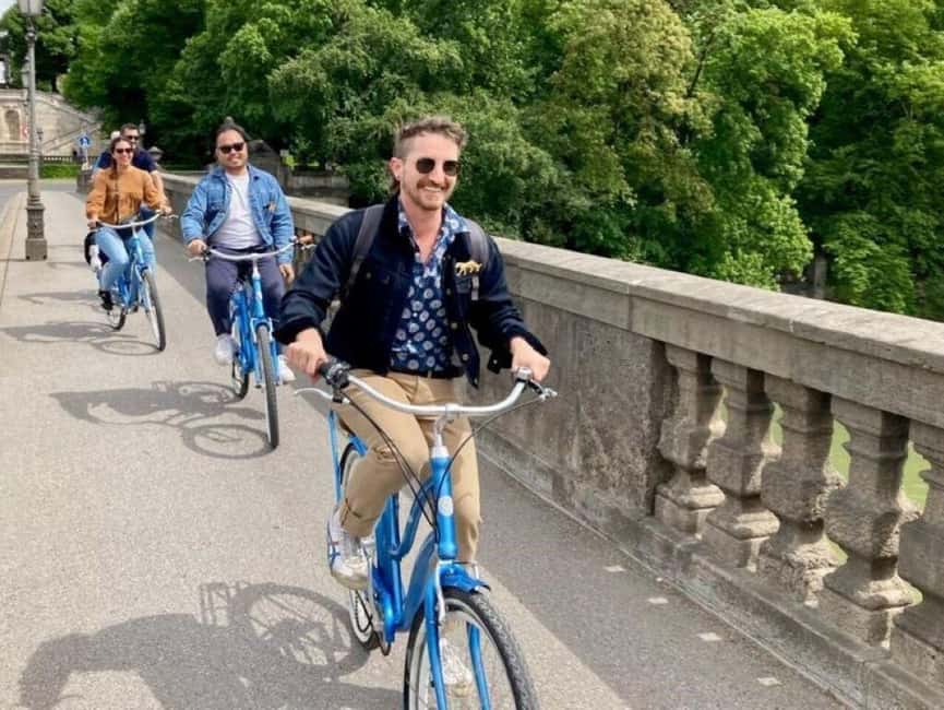 Copenhagen: 1.5-Hour City Highlights Bike Tour - Food during the loop: a note to confirm what you’ll get