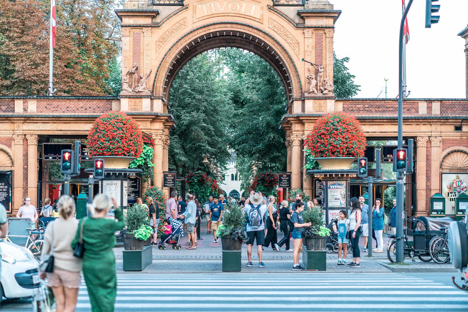 Copenhagen: 2-hour Old Town Private Walking Tour - Why a 2-hour Old Town route hits the sweet spot