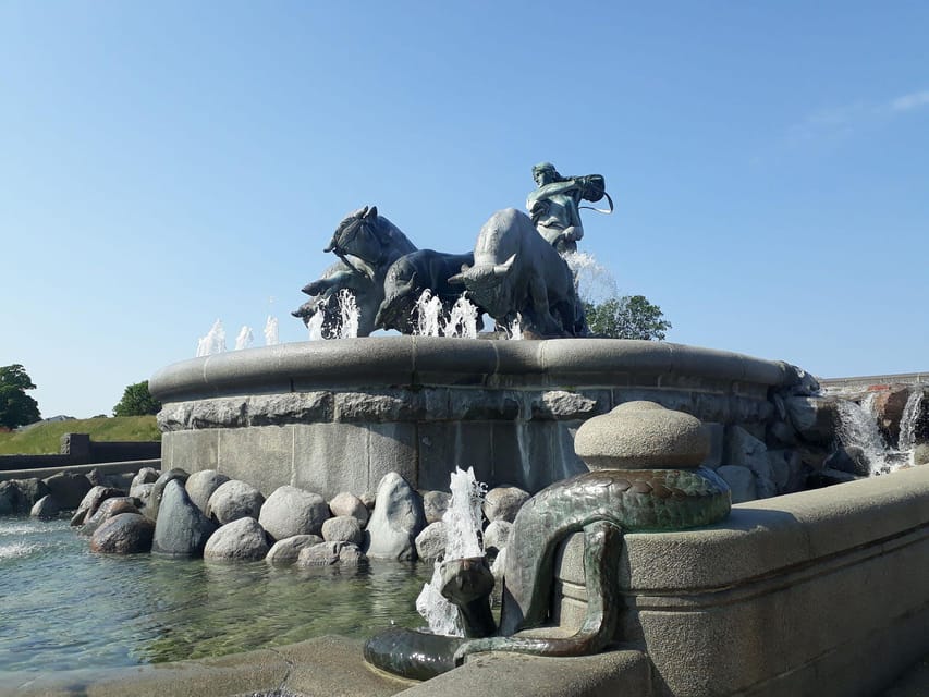 Copenhagen: 2,5-Hour 'Must See' Bike Tour with a Local Guide - Why a 2.5-hour bike loop works so well in Copenhagen