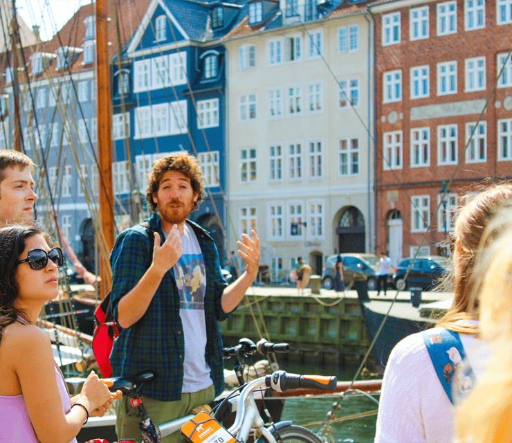 Copenhagen: 3-Hour City Highlights Bike Tour with Guide - Key highlights at a glance