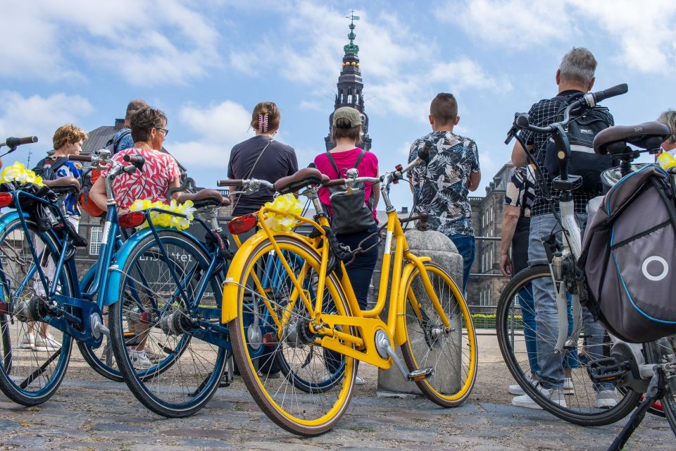 Copenhagen: 3 Hours Private Bike Tour with a local Guide - The practical setup: bikes, helmets, storage, and comfort