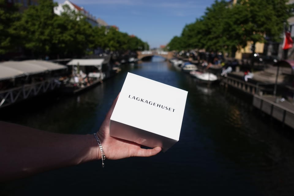 Copenhagen: Best of Danish Pastry Tasting Tour - Guides turn a pastry walk into a Copenhagen walk