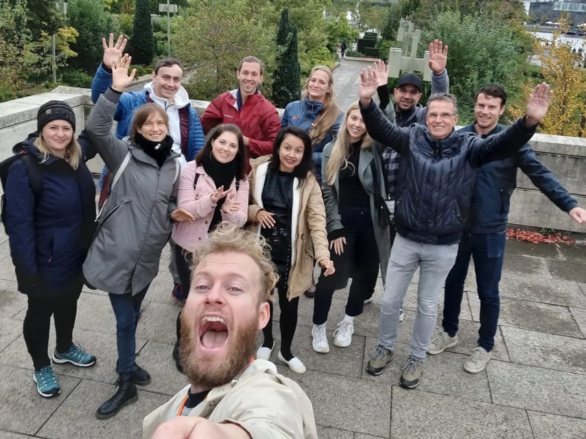Copenhagen: Group Walking Tour - City Highlights - 2 Hours - Ending in royal Denmark: Amalienborg and the Marble Church