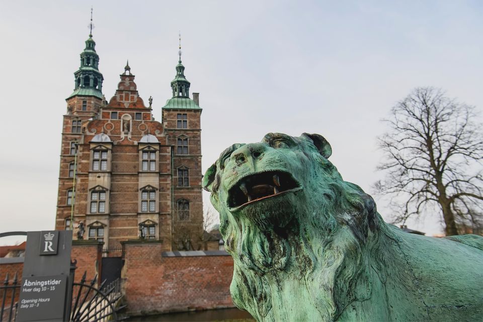 Copenhagen: Highlights & Secrets Private Walking Tour - Meeting at El Cava: Start Point That’s Easy to Find