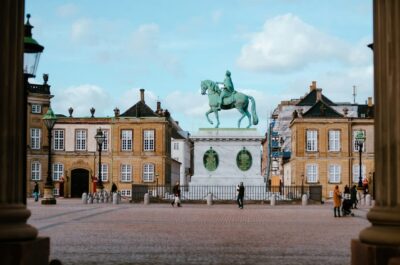 Copenhagen: Hygge & Highlights Walking Tour with Local Guide - Meeting at Sankt Pauls Kirke: set the tone before you walk