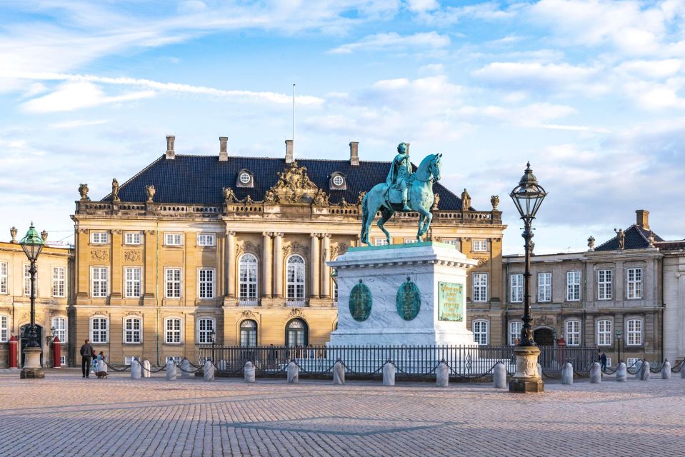 Copenhagen: Old Town and Nyhavn Private Family Tour - King’s Garden and King’s New Square: A Break in the Middle of the Story