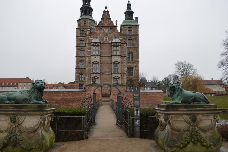 Copenhagen: Rosenborg Castle Tour with Skip-the-Line Ticket - Amalienborg Palace Museum option: Fabergé and Queen’s Home energy
