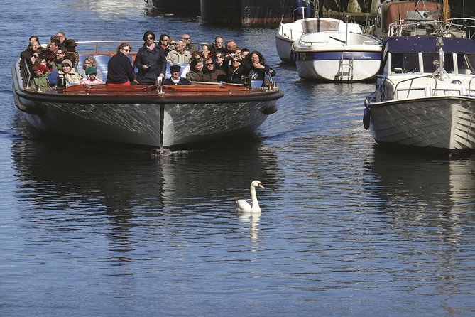 Copenhagen Sightseeing Classic Canal Tour With Live Guide - Price and value: what $33.20 buys you in real time