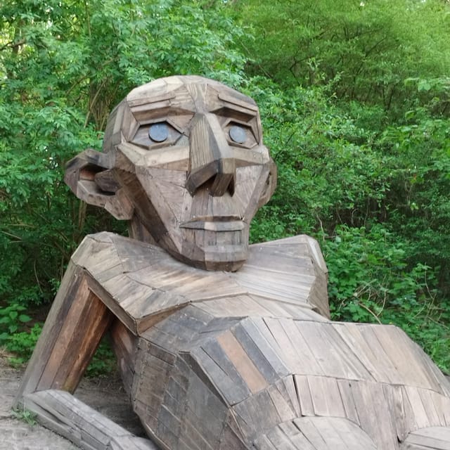 Copenhagen: Six Forgotten Giant Sculptures Tour by Bus - Spisestedet Mosen Break: A Short Reset Between Giants