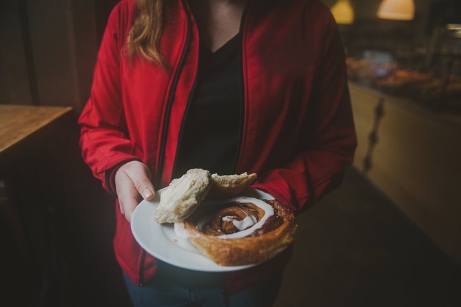 Copenhagen Walking Tour: Highlights and Hygge w/Lunch - Amaliehaven: The Secret Garden Break