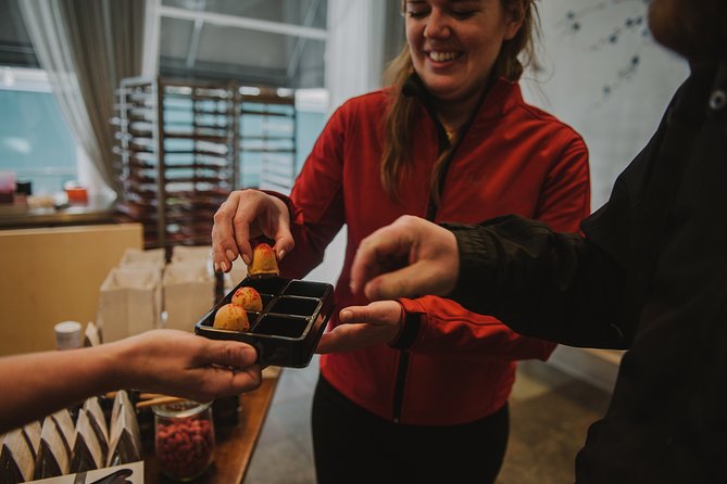 Copenhagen Walking Tour: Highlights and Hygge w/Lunch - Lunch by the Opera House Area: Eating Like You’re Part of the City