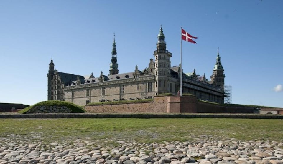Kronborg Castle Entry Ticket - Grand Halls and Opulent Rooms: Where Power Looks Beautiful