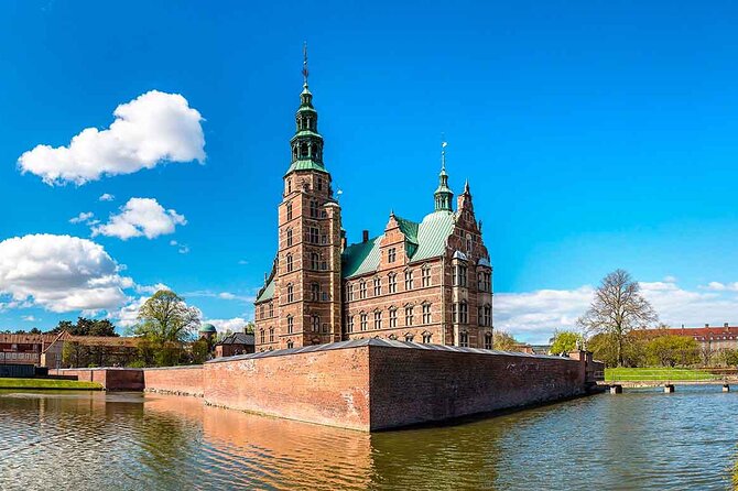 Native Walking Tour to Copenhagen - Kastellet and ramparts: the “five-star construction” feeling