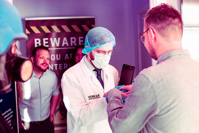 Outbreak Escape Room - Stop 1: Escape Room by Midgaard Event (A Private Room With Big-Production Energy)