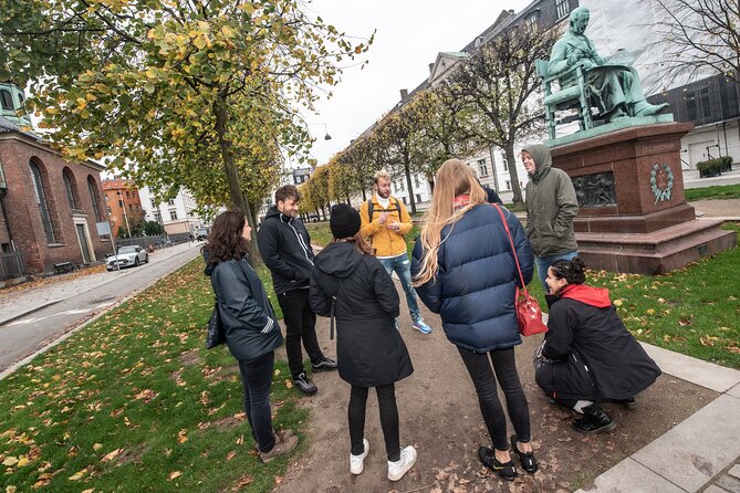 Politically Incorrect Private Hidden Gems Walking Tour - Stop 4: Det Kgl. Bibliotek and the Royal Garden pause